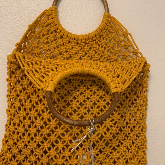 Gorgeous Hand Made Open Knit Tote bag. - Picture 5 of 12